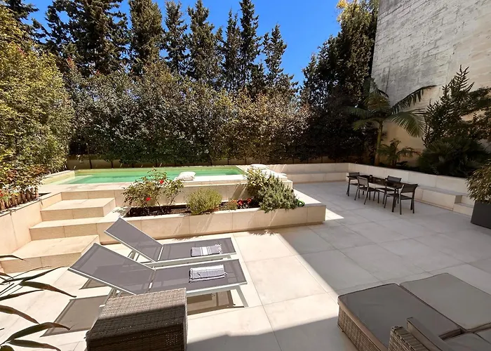 Carlo V - Con Piscina E Giardino Privati